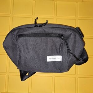 HeimPlanet Transit Line Sling Pocket Xl